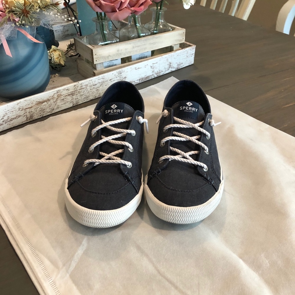 Sperry memory foam top sider